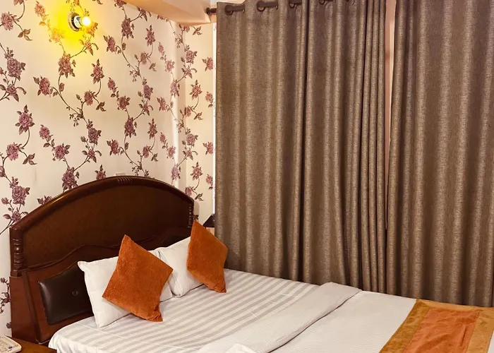 Hotel Om Mandakini 3*